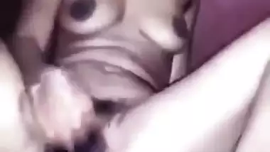 Horny Mallu lady fucks her pussy with brinjal in Kerala sex