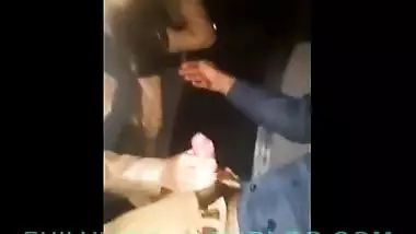 Hardcore oral sex with Kolkata gal outdoor in car