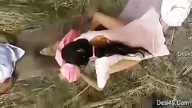 Exclusive- Hot Look Desi Randi Bhabhi Out Door Sex With 2 Customer