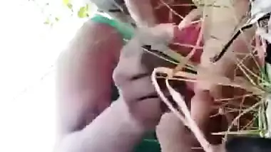 Trapping desi village girl and fucking her outdoor MMS
