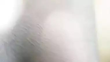 Hindi bf of desi lady fucking on a farm with a guy