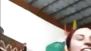 Paki Bhabi Showing On Video Call