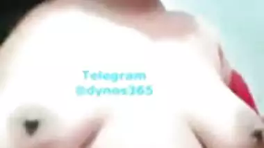 Cute Chamet girl naked chat with follower for money