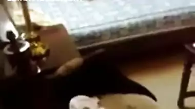 JNU mai junior batch ki girl se 2 seniors ka group fuck