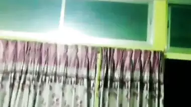 Naked Indian selfie show MMS