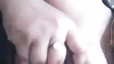 Desi girl sex mood topless boob pressing selfie video