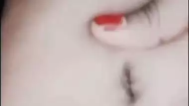 Beautiful girlfriend in maxi shows boobs viral video