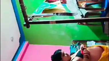 Hindi mom changing dress viral video exposed online